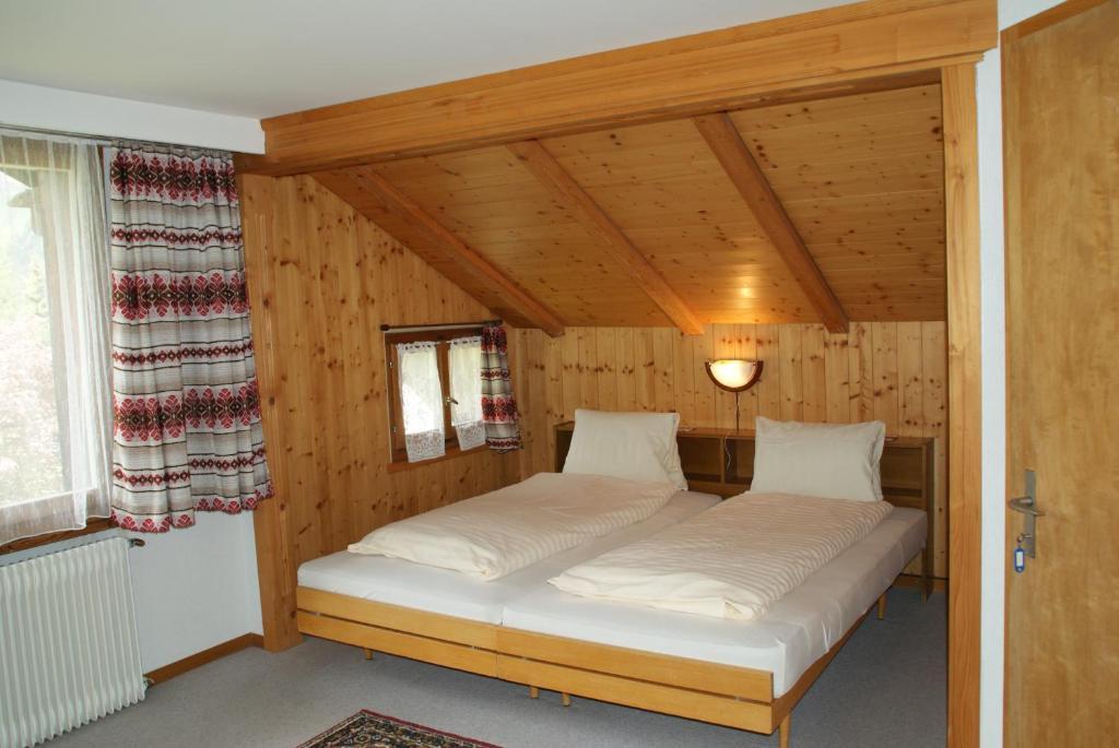 Hotel Pension Spycher Kandersteg Quarto foto