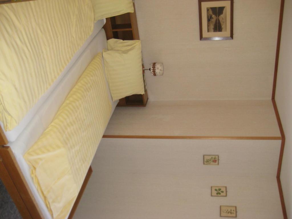 Hotel Pension Spycher Kandersteg Quarto foto
