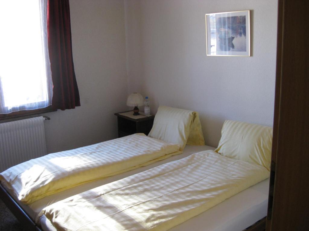 Hotel Pension Spycher Kandersteg Quarto foto